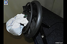 Zkouška rychlosti rozbalení Airbagu vozidla s instalovaným plynovým kroužkem nad volantem 