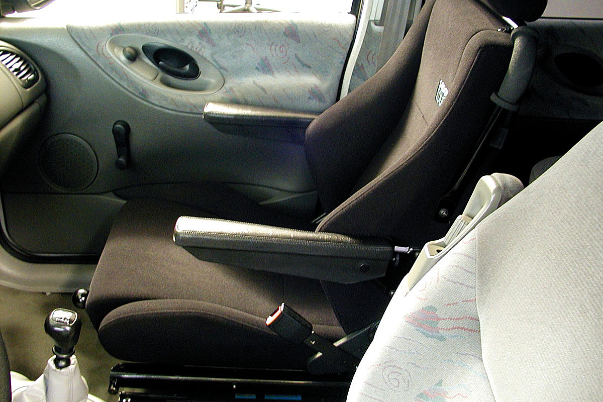 Speciální zařízení CARONY ve voze SEAT Alhambra