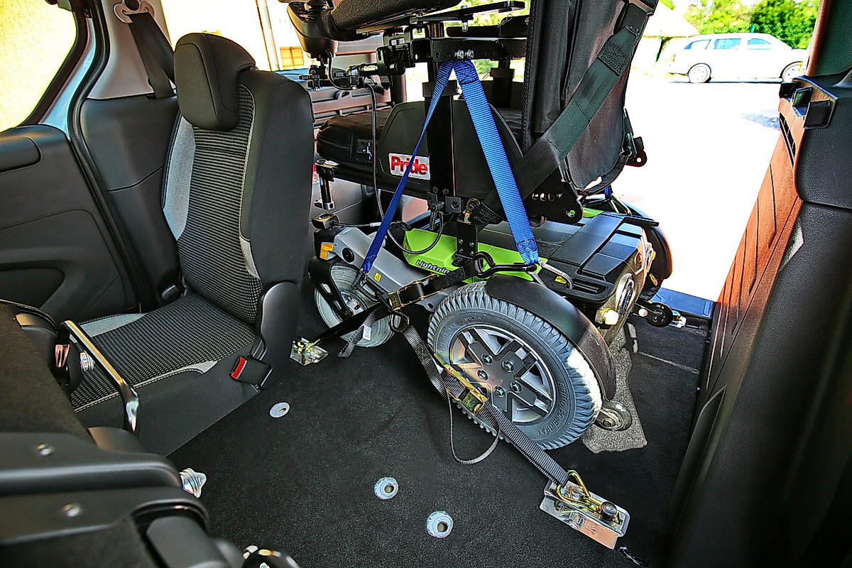 Kotvící zařízení inv. vozíku - ráčnové ve voze PEUGEOT Partner Tepee