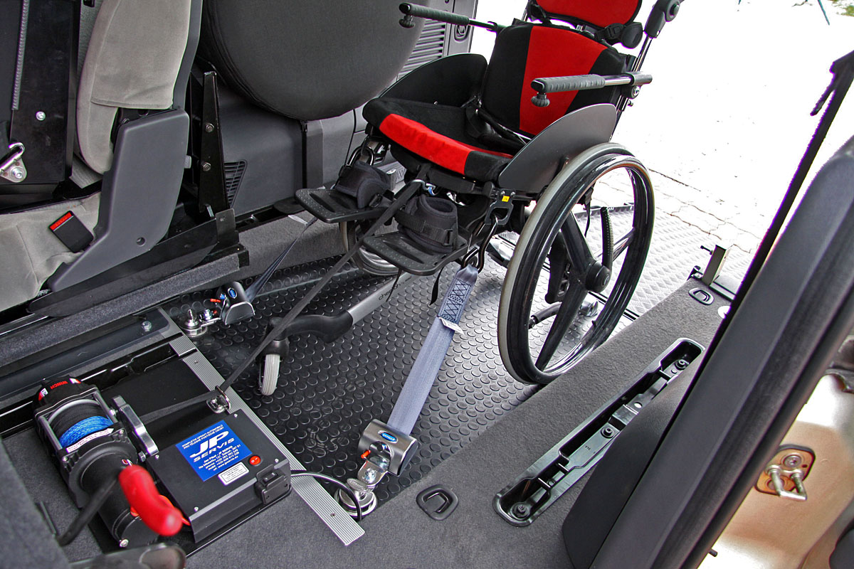Elektrické navíjecí zařízení vozíku ve voze PEUGEOT Expert