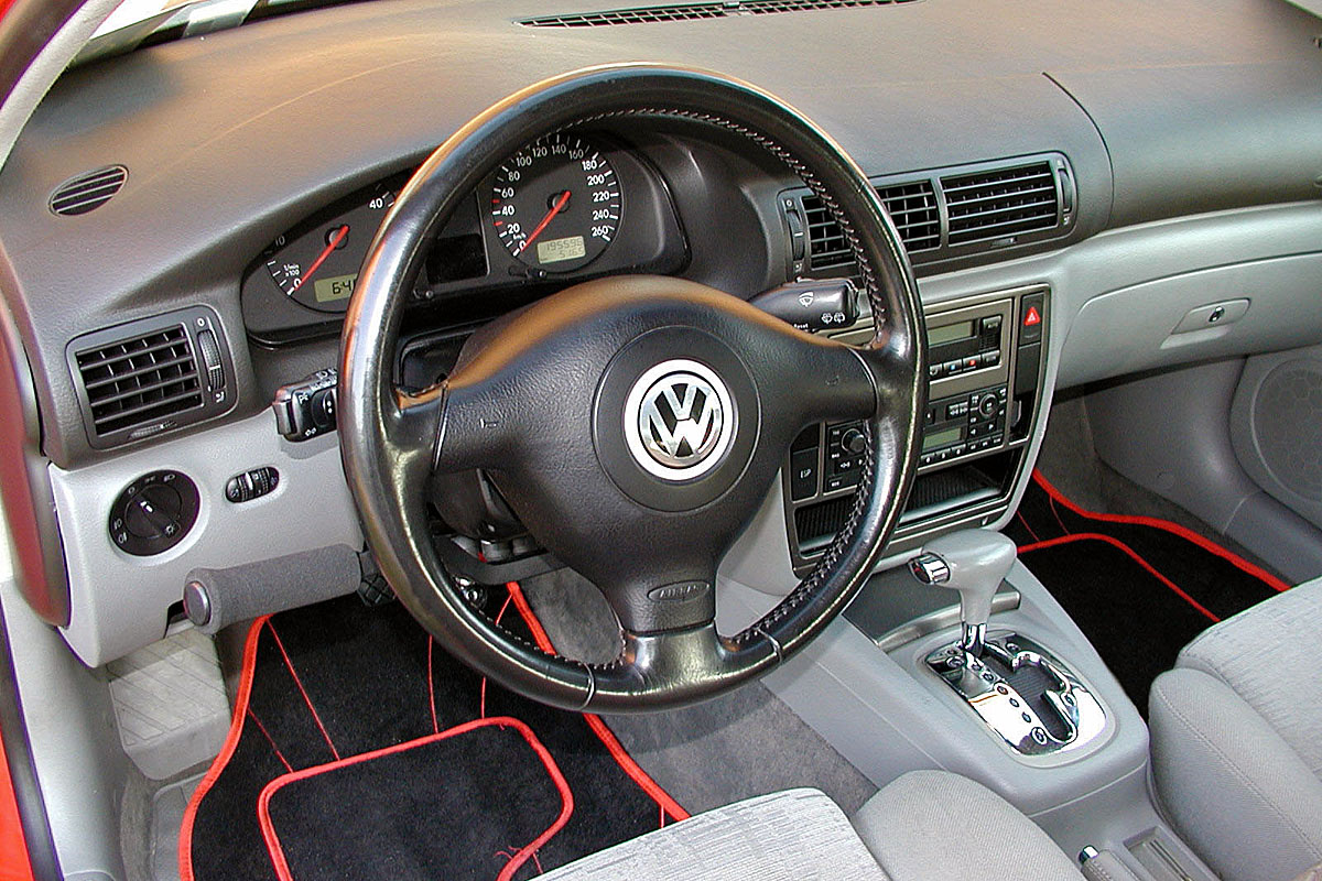 RO - brzda + mech. plyn (levostranný) ve voze VW Golf IV