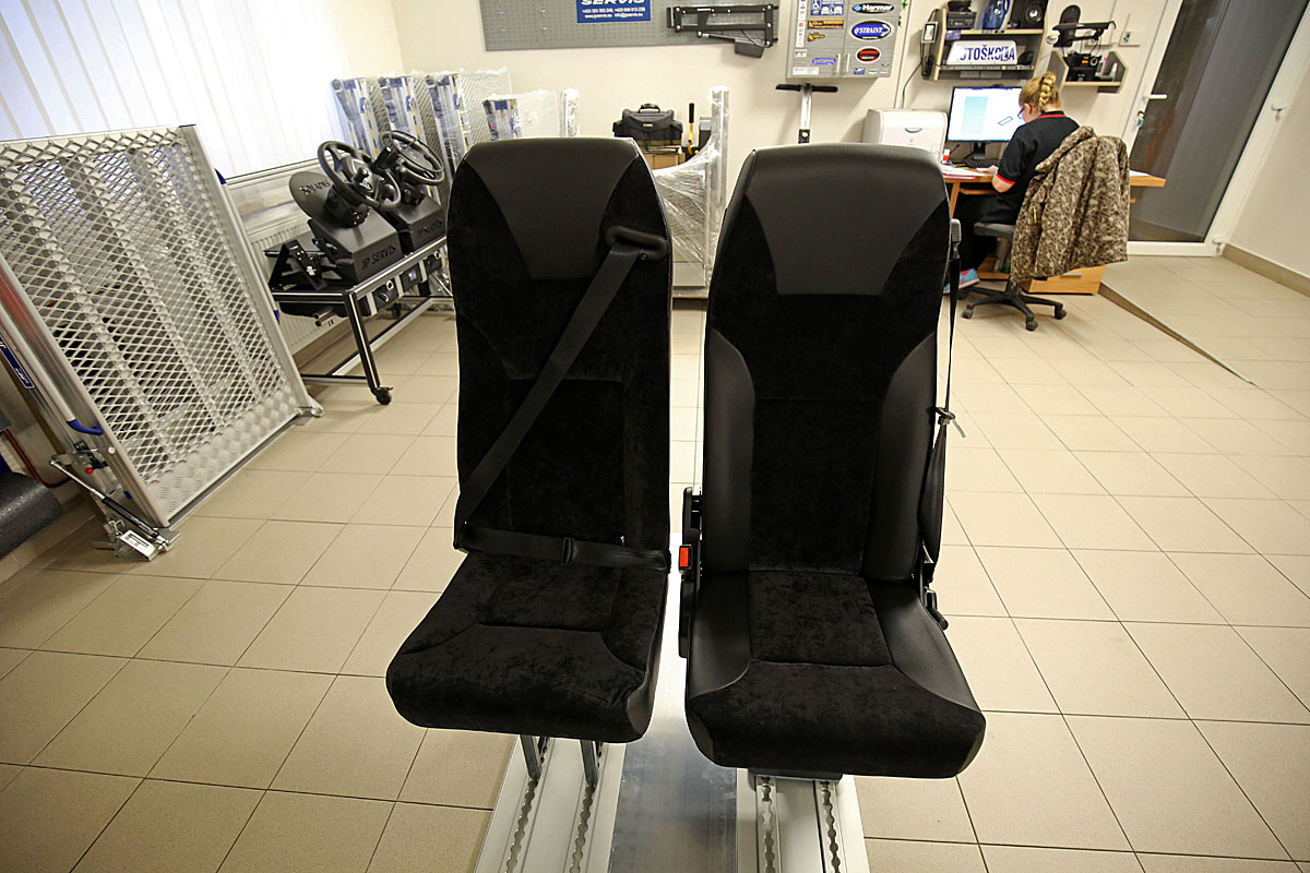 Multifunkční sedadlo s integrovaným bezpečnostním pásem - demo ukázka