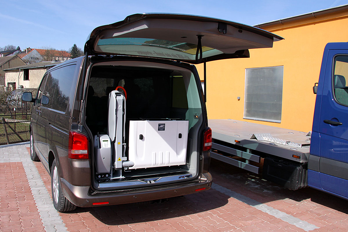 Elektrohydraul. plošina - F360 ve voze VW Multivan