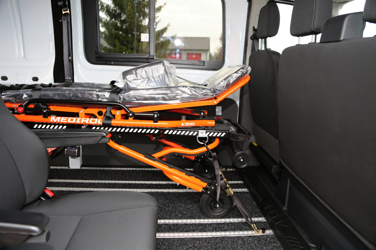 Kotvící zařízení invalidního vozíku - ráčnové ve voze FORD Transit