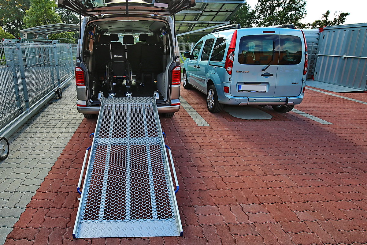 Nájezdová rampa - FEAL ve voze VW Transporter