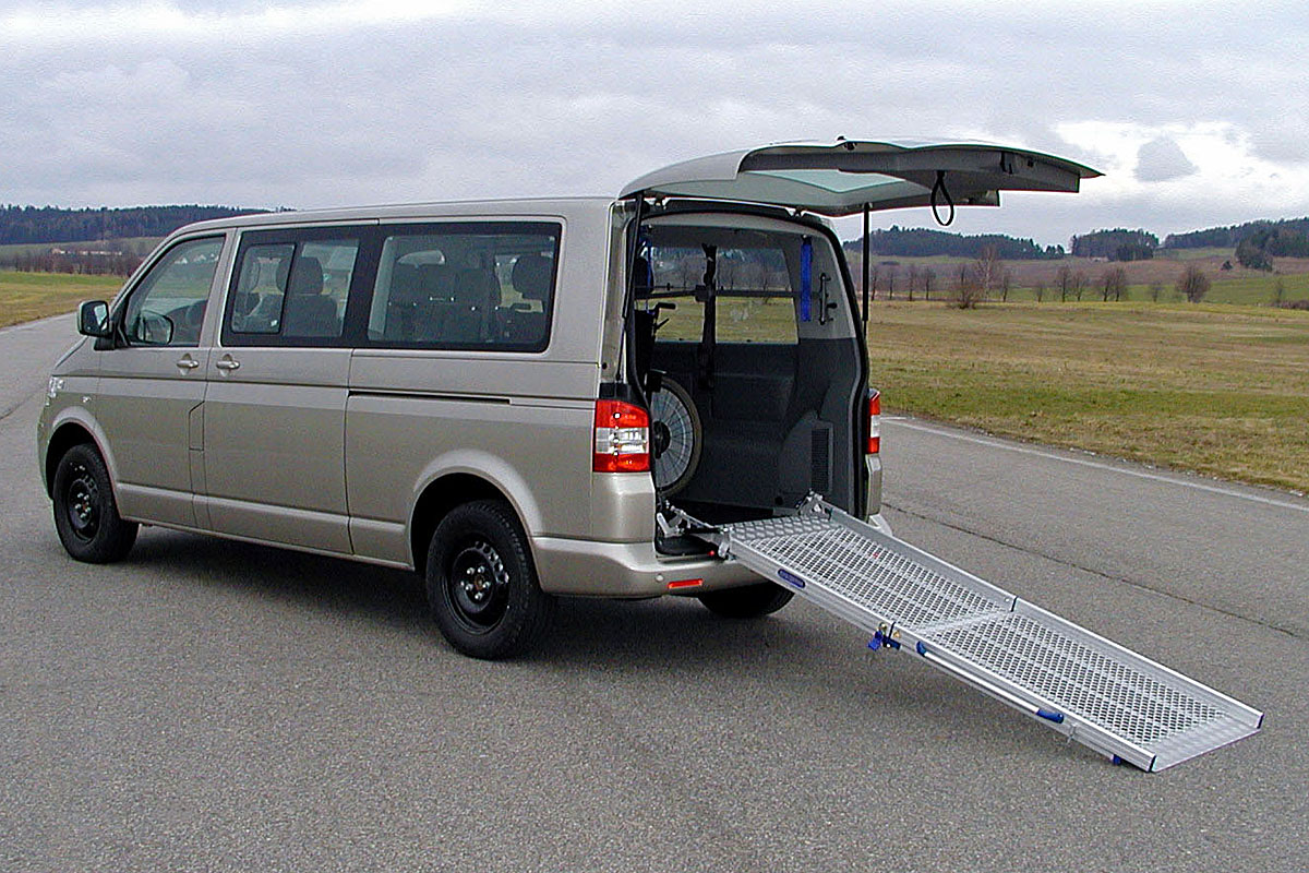 Nájezdová rampa - BRG ve voze VW Caravelle