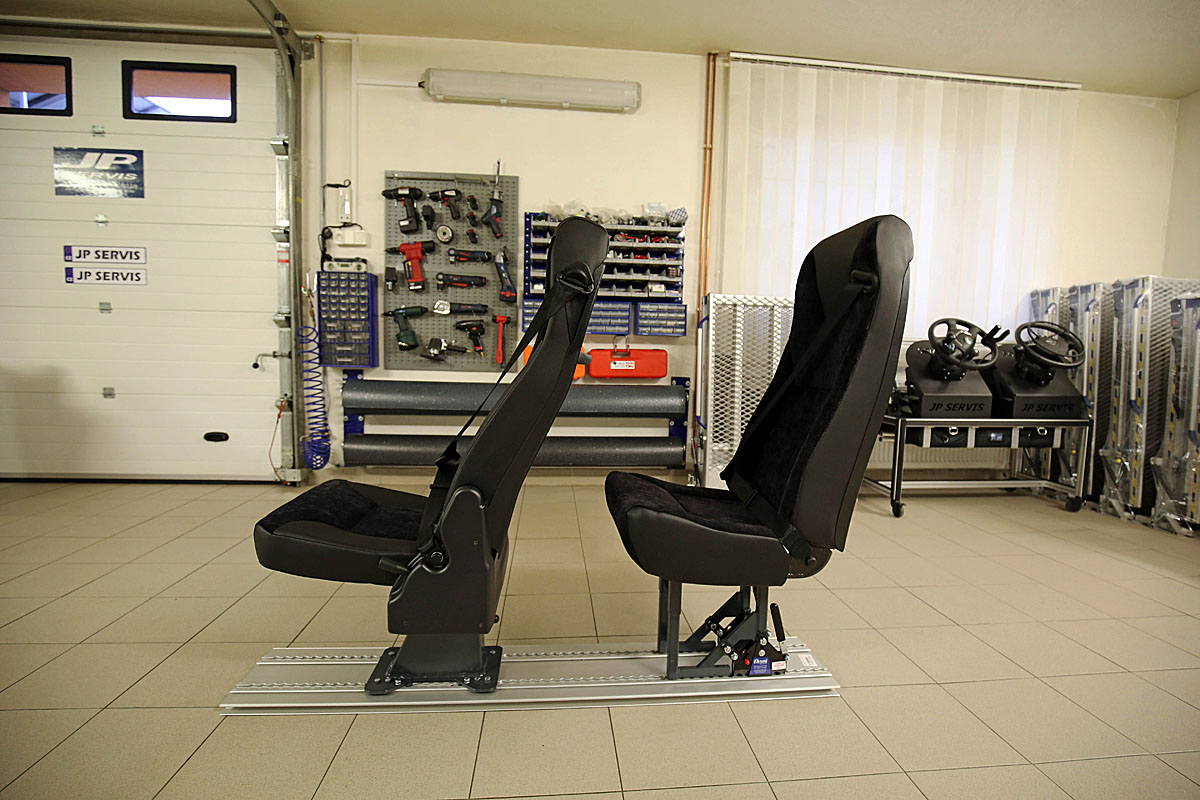 Multifunkční sedadlo s integrovaným bezpečnostním pásem - demo ukázka