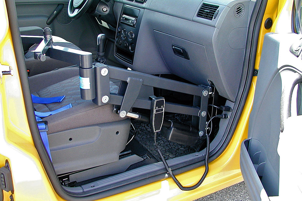 Elektrické přesedací zařízení - EZZ 100 ve voze FIAT Doblo