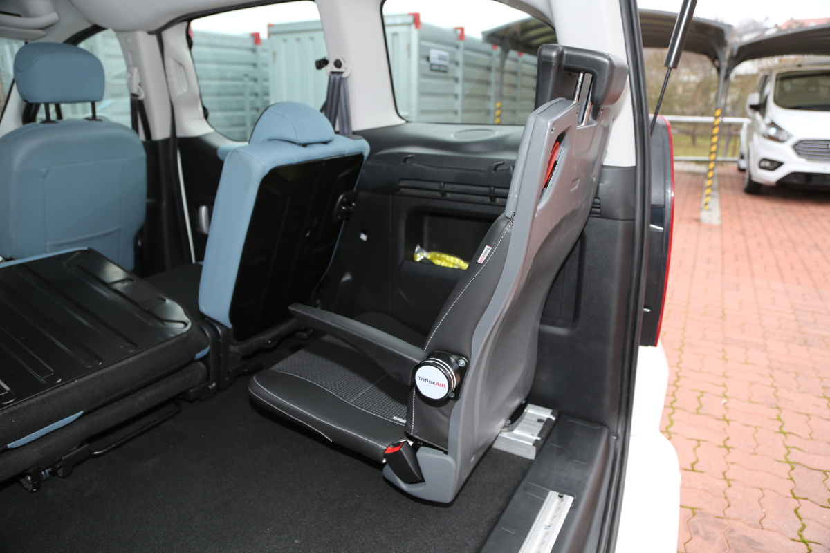Multifunkční sedadlo do třetí řady TRIBUS - SEAT ve voze CITROËN Berlingo